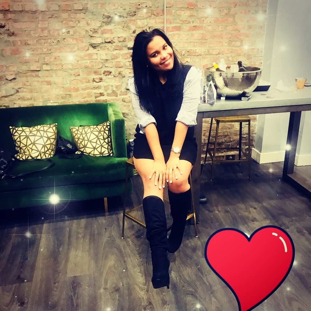 Meet your Posher, Nina